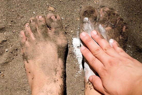 sandy-feet