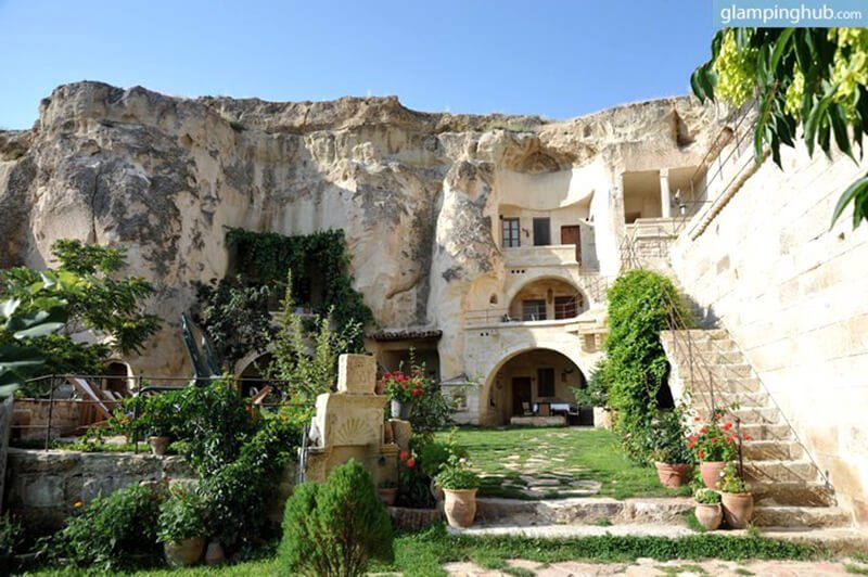 caves-turkey-glamping