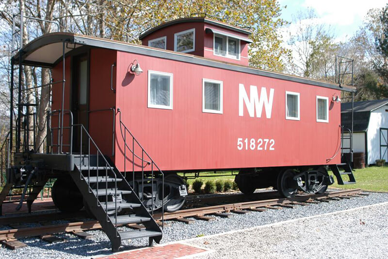 depot-lodge-wagon