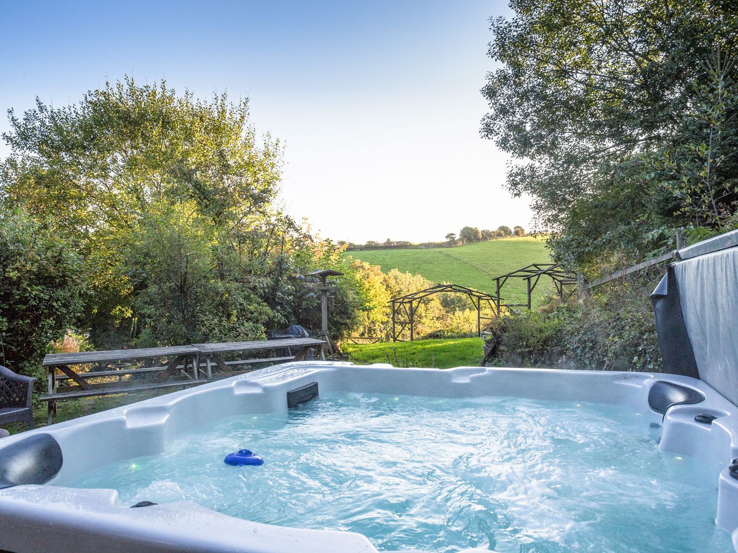 Best Remote Holiday Cottages in UK (Pet-friendly, Isolated, secluded lodges with hot tubs) Hazel Barn