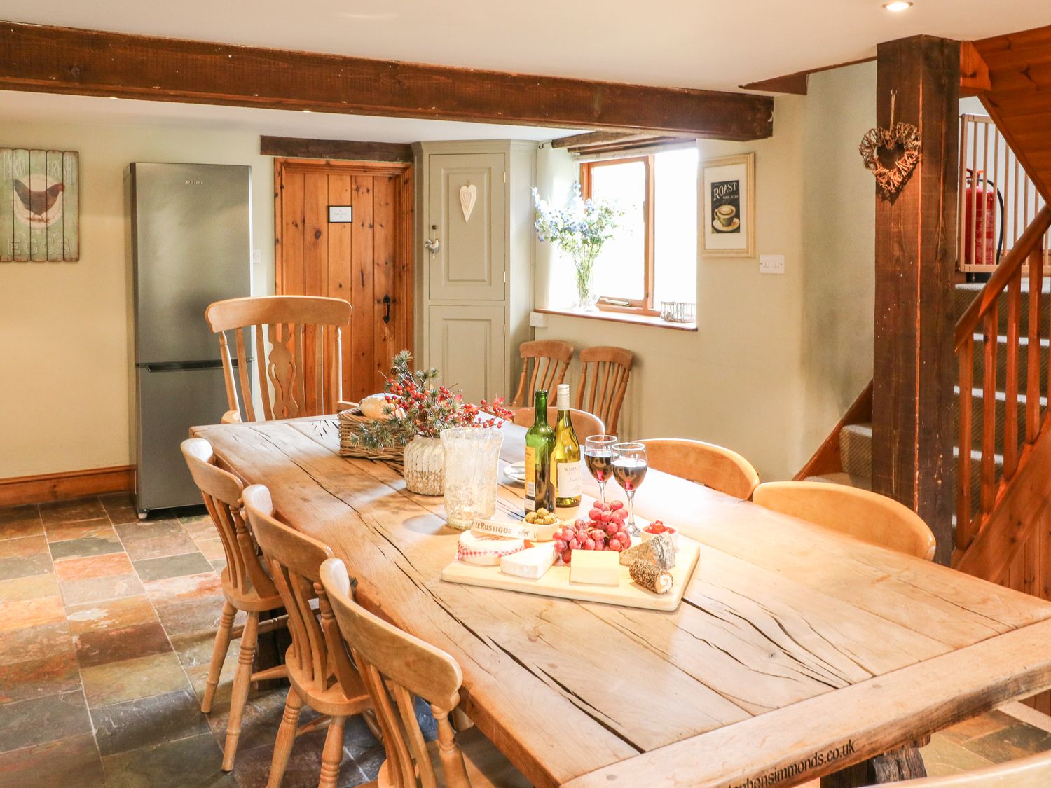 Best Remote Holiday Cottages in UK (Pet-friendly, Isolated, secluded lodges with hot tubs) Hazel Barn