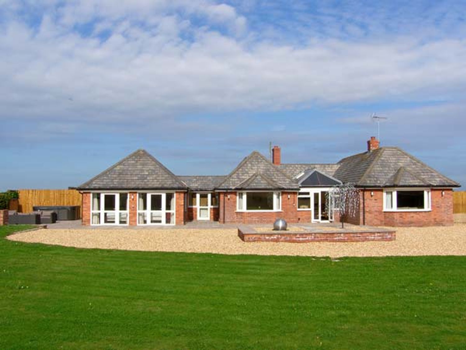 17-best-large-holiday-homes-in-shropshire-2022-2023