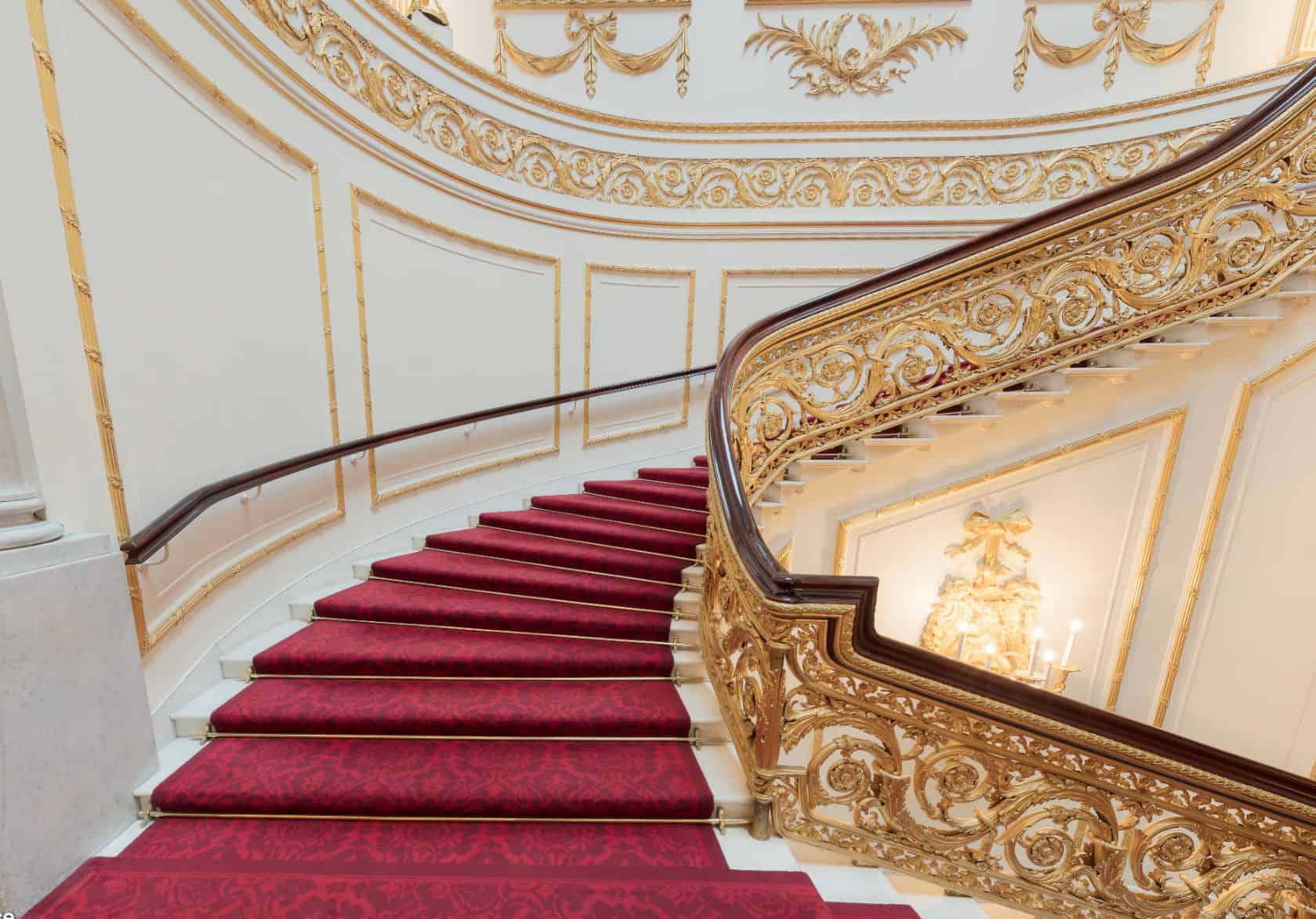 Buckingham Palace, London virtual tour - tourist destination