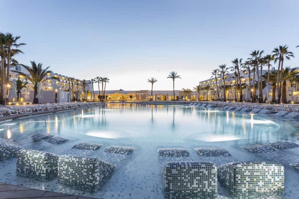 swimming pool at Grandpalladium white island resort & spa