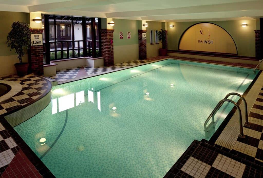 Kid-friendly swimming pool at Holiday Inn Birmingham Bromsgrove