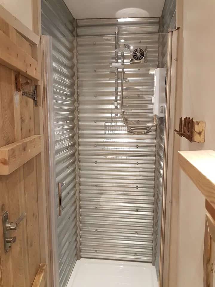 yes its a corrugated tin shower!