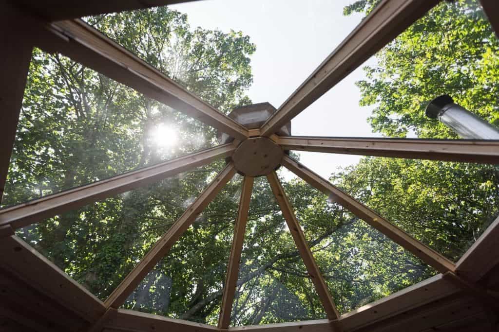 Glass ceiling for perfect star gazing