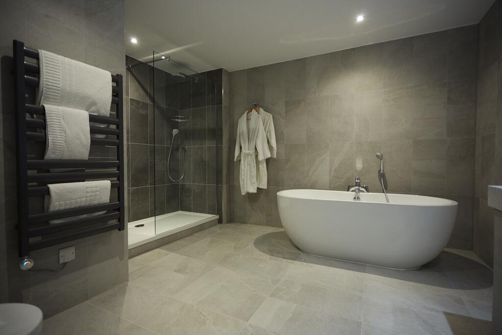 Suite - Bathroom