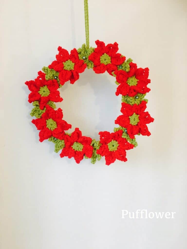 Pufflower Christmas Poinsettia Wreath (Etsy)