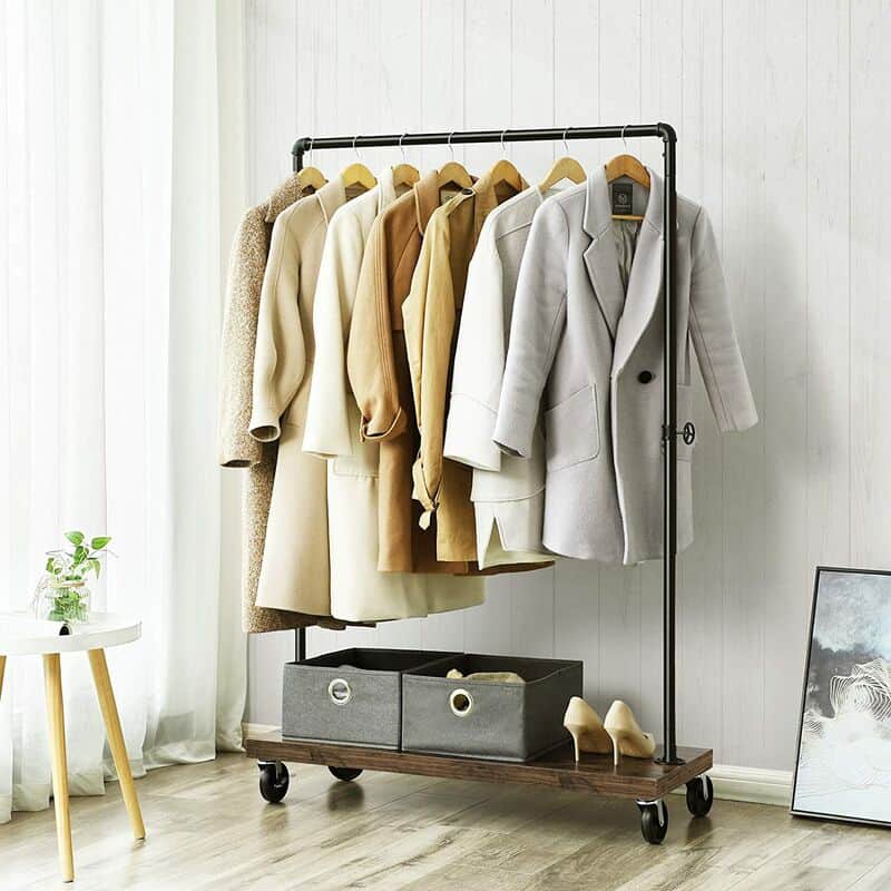 Songmics Heavy-Duty Clothes Rack